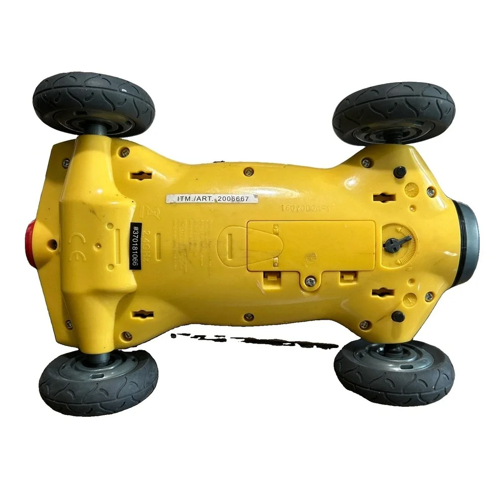 Carrera RC 2.4GHz Mario Kart Mach 8 Mario 1:18 Toy RC Car | NO REMOTE